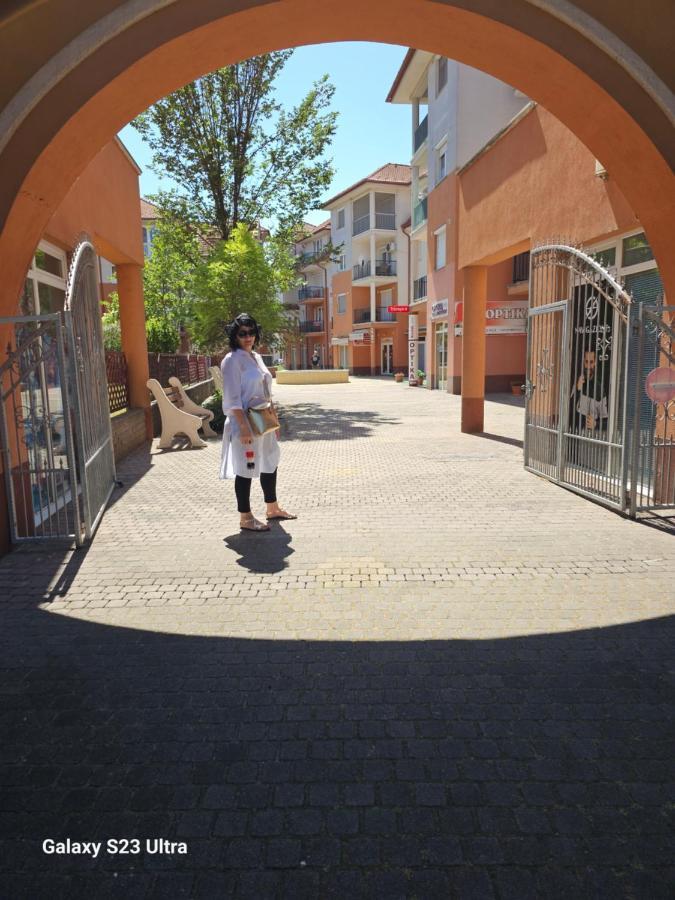 TILLA Stúdió Apartman Hajdúszoboszló Exterior foto