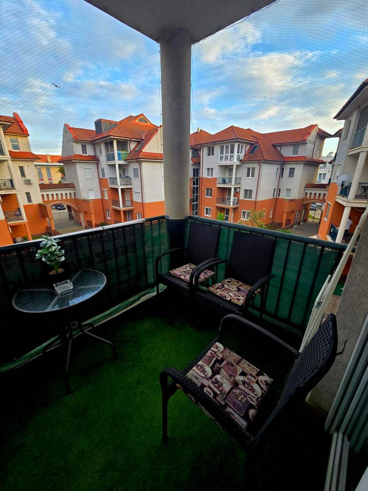 TILLA Stúdió Apartman Hajdúszoboszló Exterior foto